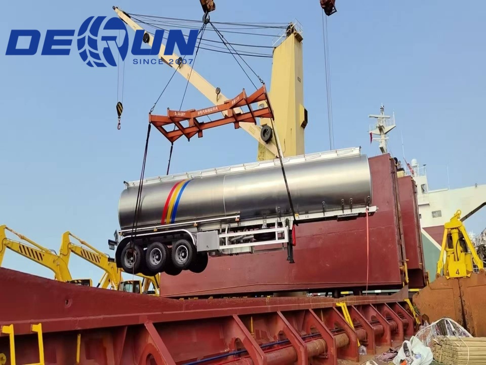 Derun ba trục Aluminum Oil Bể bán trailer bán trailer được chuyển đến Argentina
